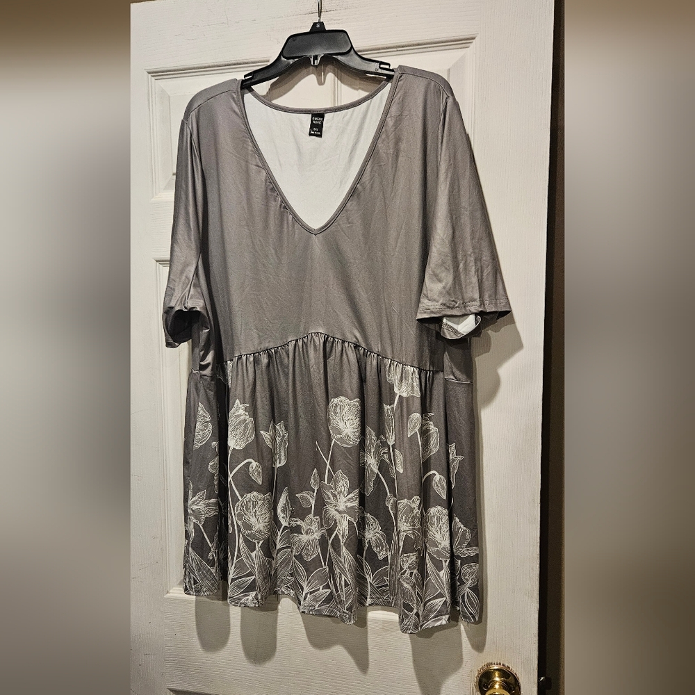 EMERY ROSE TOP